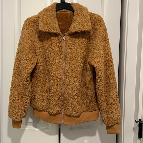 Faux shearling jacket Camel color Teddy coat Great pre-owned condition Sz S/M - Picture 3 of 6